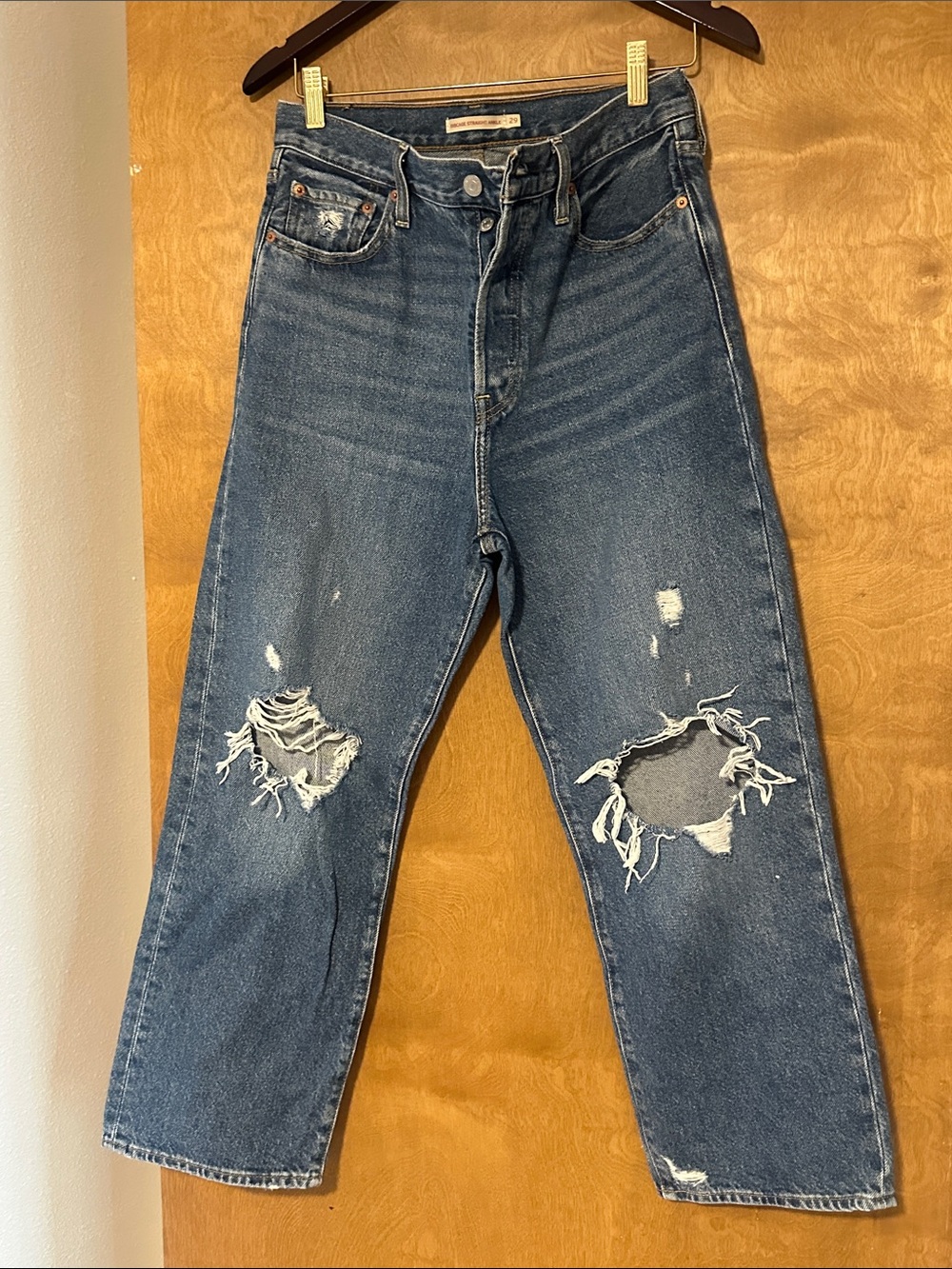 Levi's Men's Distressed Dark Blue Relaxed Jeans